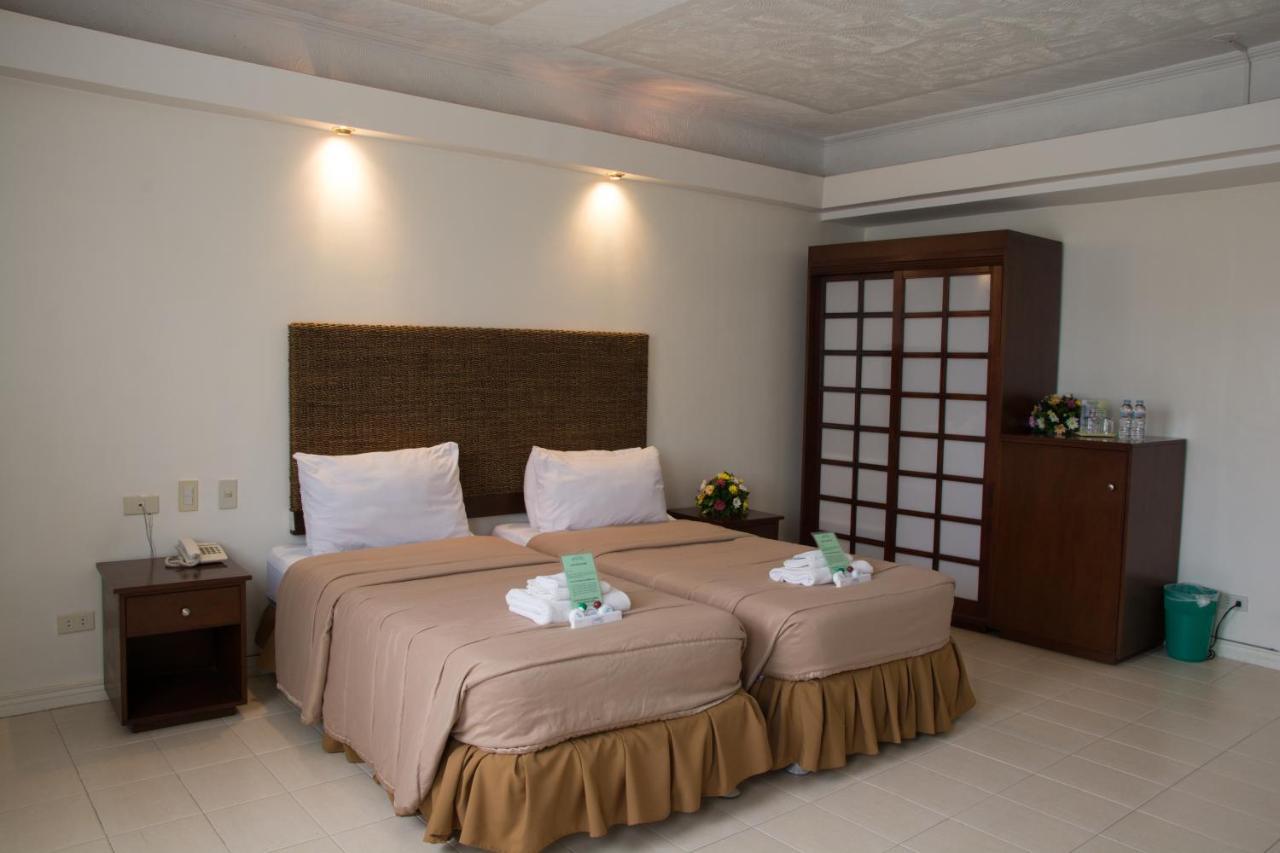 Wild Orchid Beach Resort Olongapo Εξωτερικό φωτογραφία