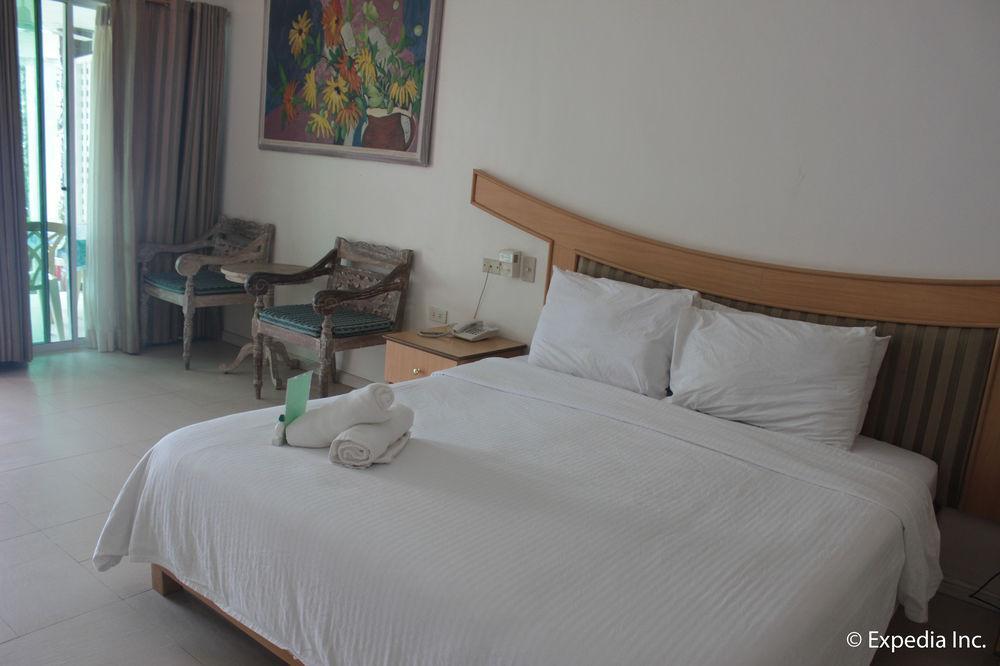 Wild Orchid Beach Resort Olongapo Εξωτερικό φωτογραφία
