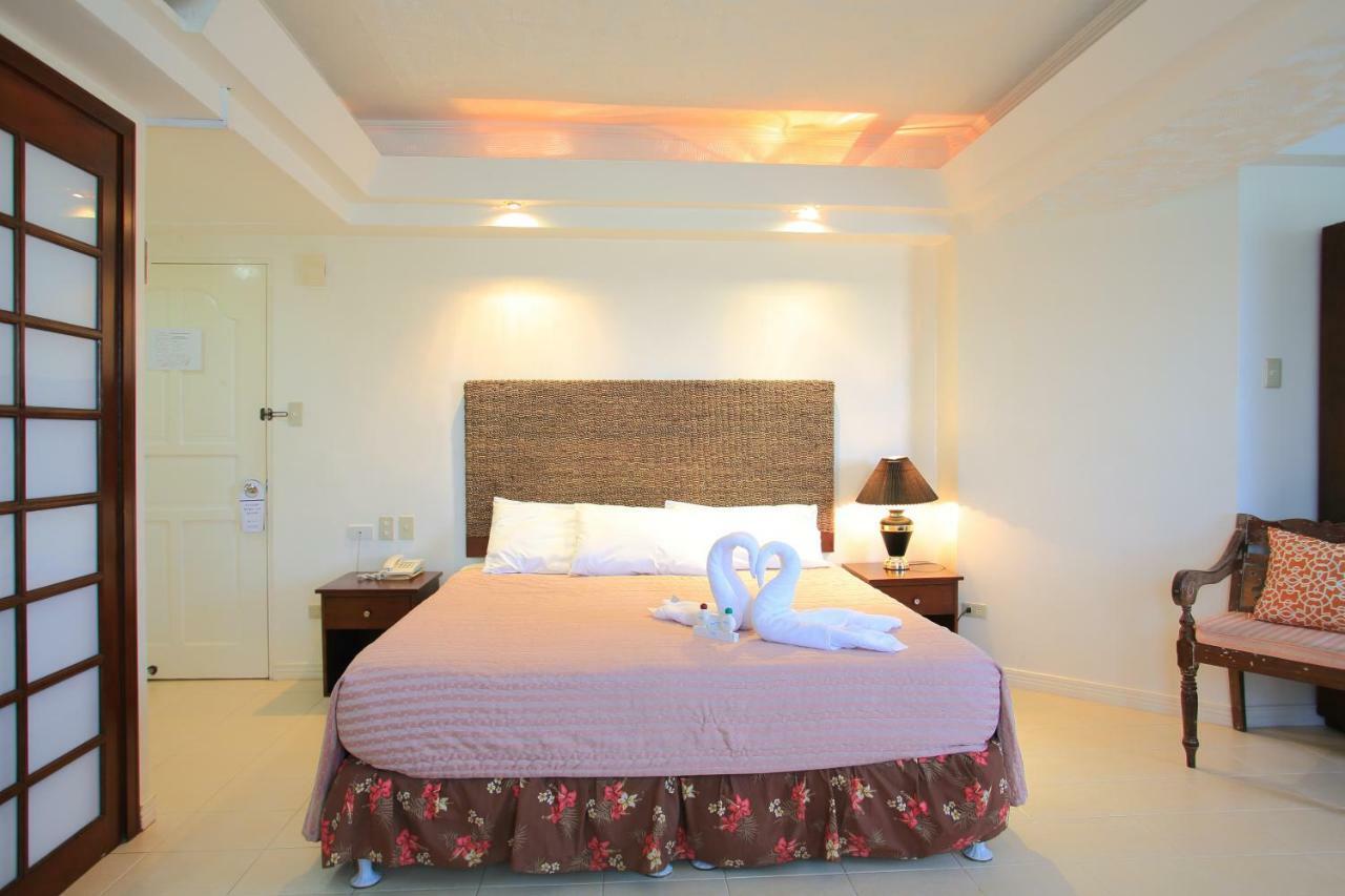 Wild Orchid Beach Resort Olongapo Εξωτερικό φωτογραφία